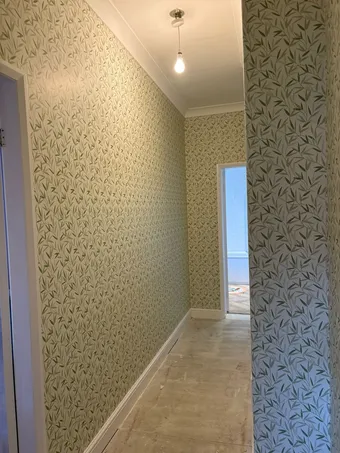 Detailed wallpaper installation